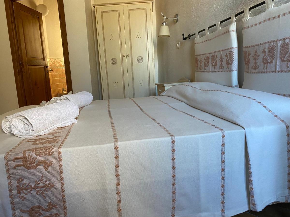 Hotel Bed And Bike Antico Mulino Aglientu Exterior foto